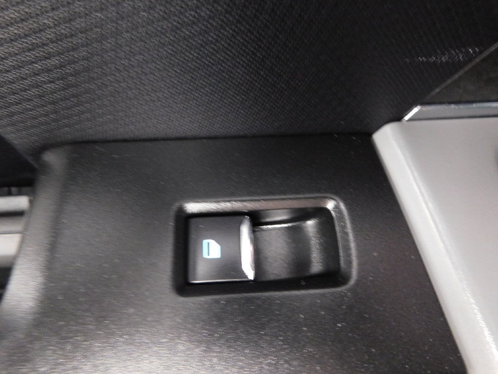 Certified 2025 Ford F150 XLT w/ Equipment Group 302A MID AWD/4WD image 38