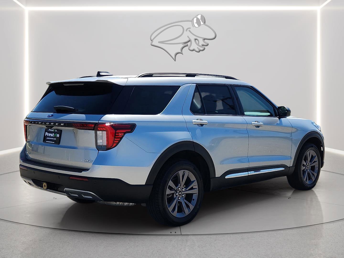 Certified 2025 Ford Explorer Active w/ Active Comfort Package image 5