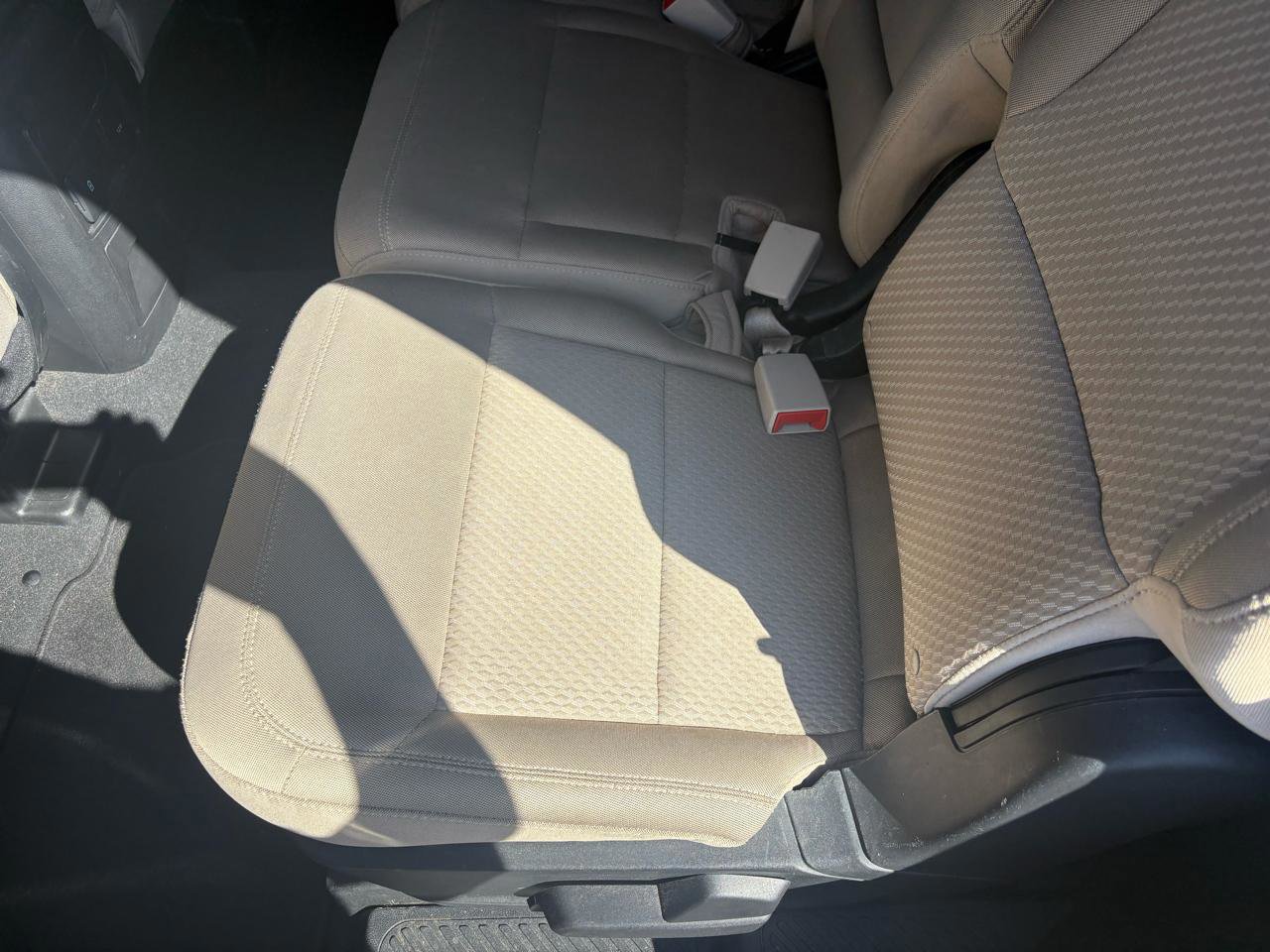 Certified 2022 Ford Explorer XLT image 33