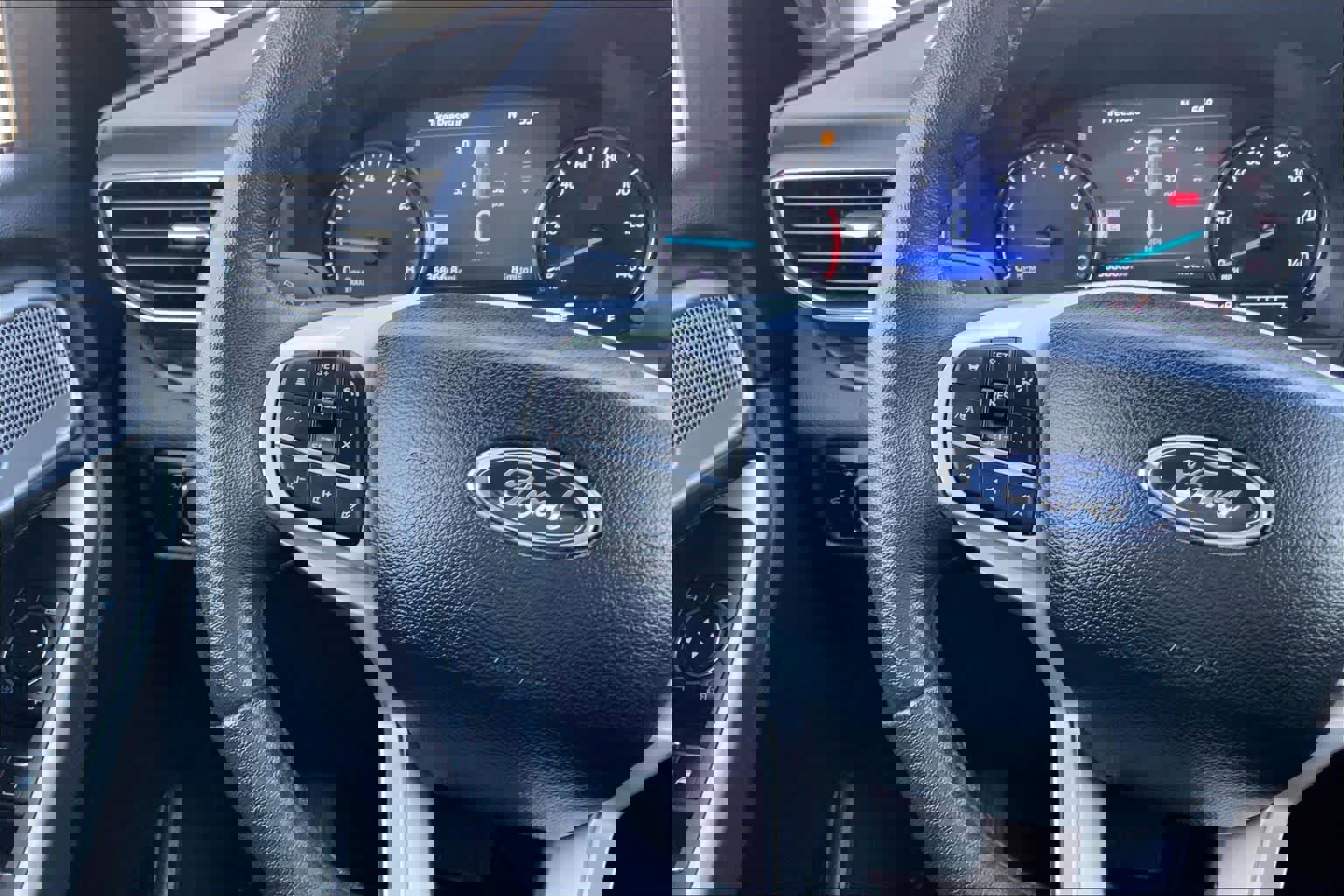 Certified 2023 Ford Explorer Limited image 24