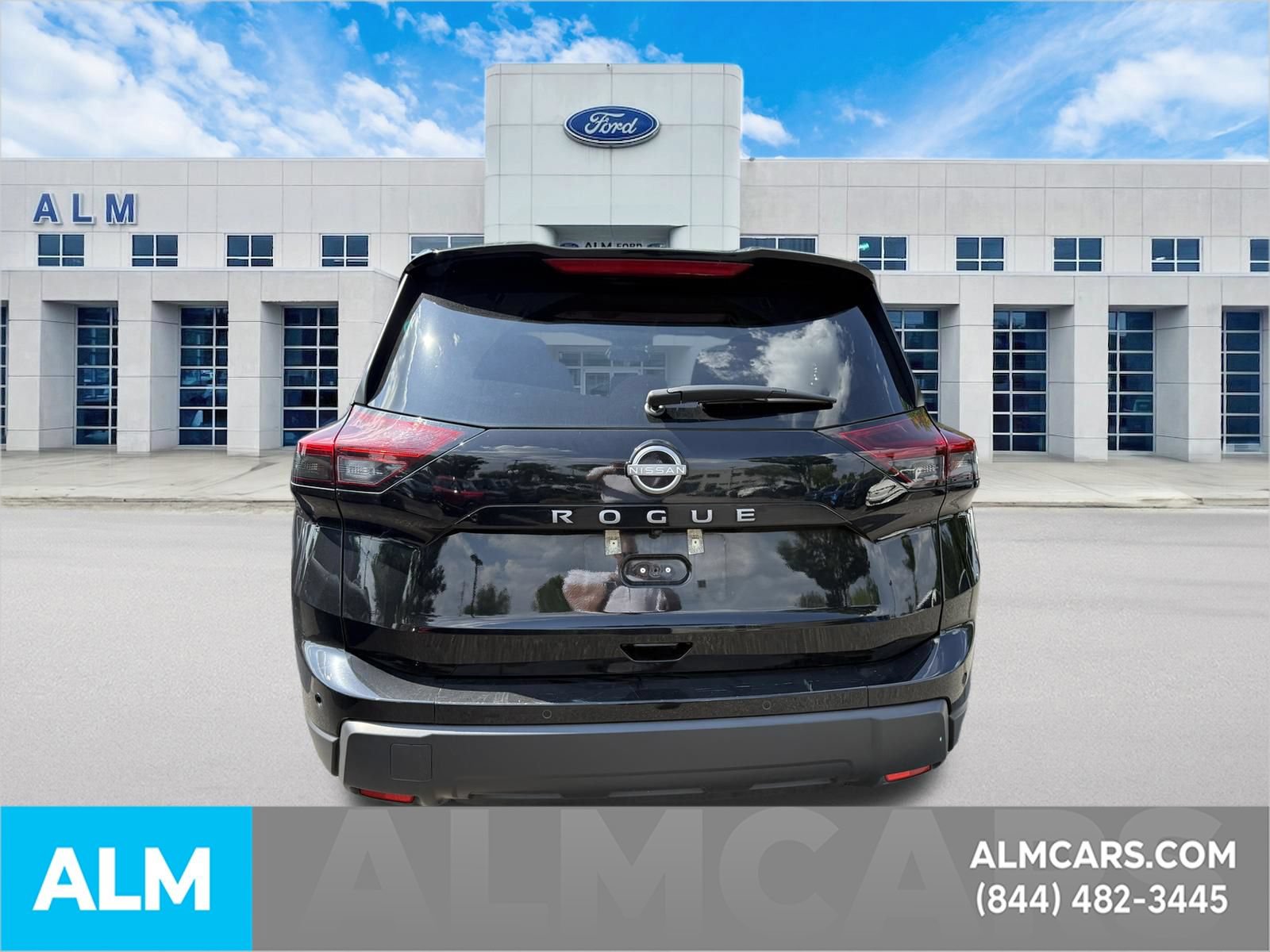 Used 2025 Nissan Rogue SV FWD image 6