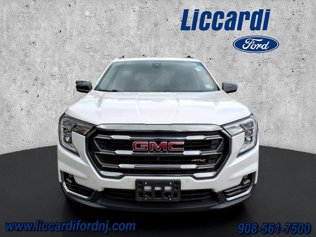 Used 2023 GMC Terrain AT4 w/ Tech Package AWD/4WD image 2