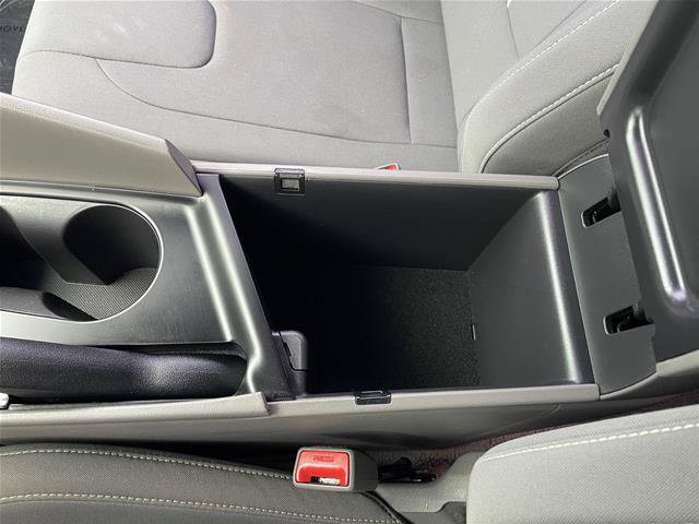 Used 2022 Hyundai Elantra SEL FWD image 27
