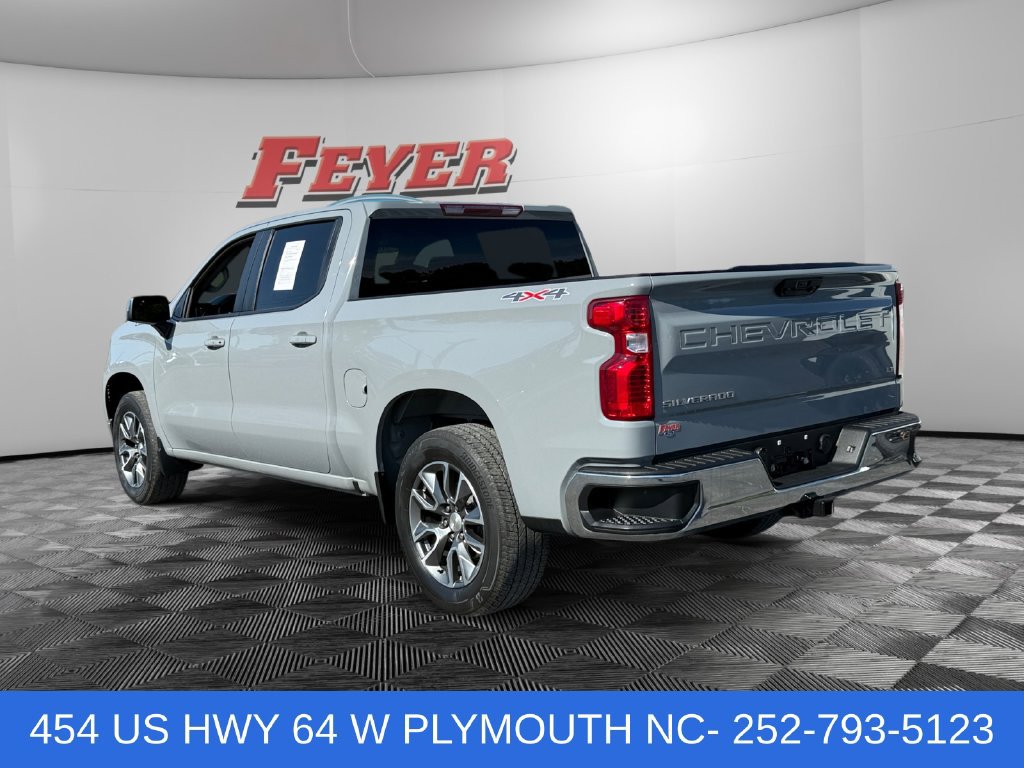 Used 2024 Chevrolet Silverado 1500 LT AWD/4WD image 3