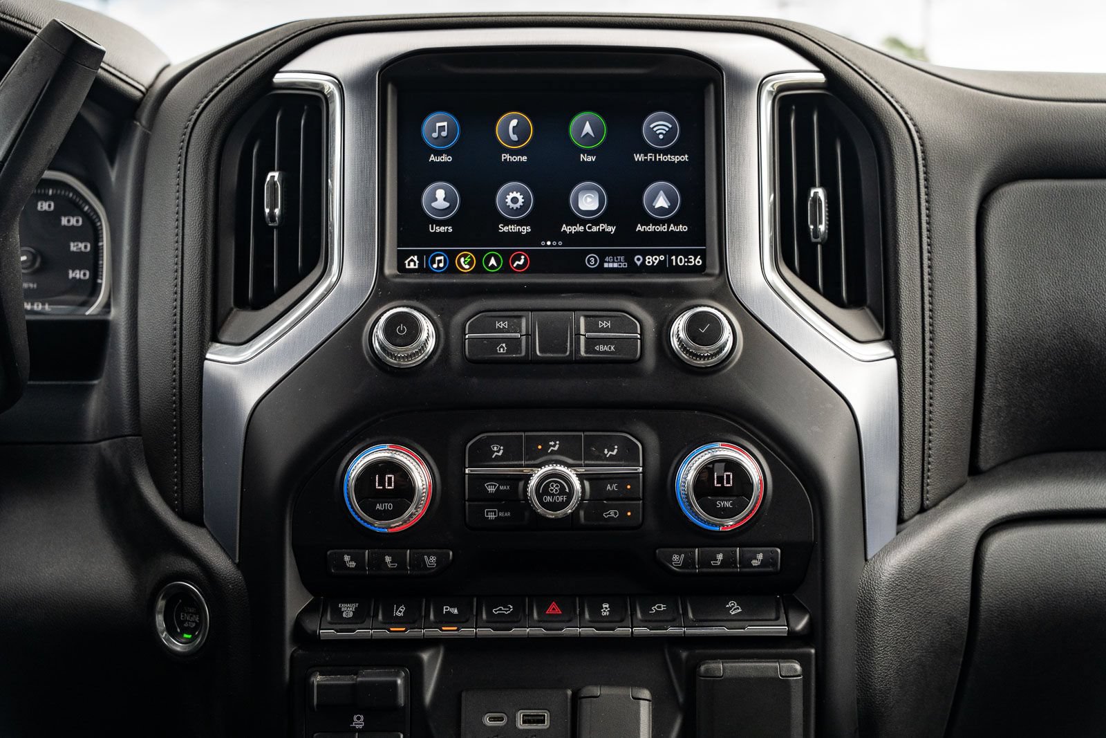 Used 2020 GMC Sierra 3500 SLT w/ SLT Premium Plus Package AWD/4WD image 28