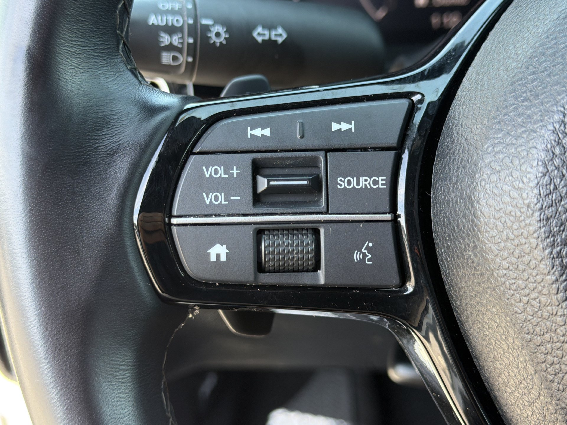 Used 2025 Honda Civic Sport image 13