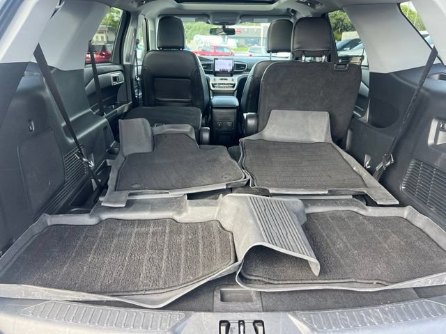 Certified 2023 Ford Explorer XLT w/ Equipment Group 202A AWD/4WD image 24