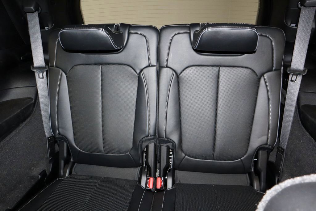 Used 2021 Jeep Grand Cherokee L Overland w/ Luxury Tech Group IV image 24