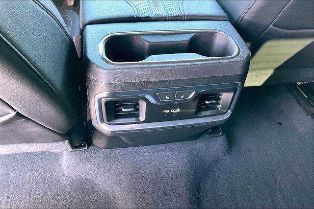 Used 2024 Chevrolet Silverado 3500 High Country w/ Midnight Edition image 23