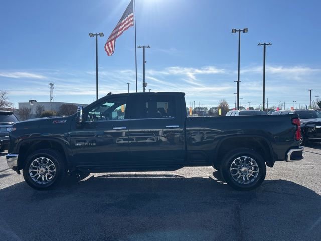 Used 2025 Chevrolet Silverado 2500 LTZ w/ LTZ Convenience Package image 2