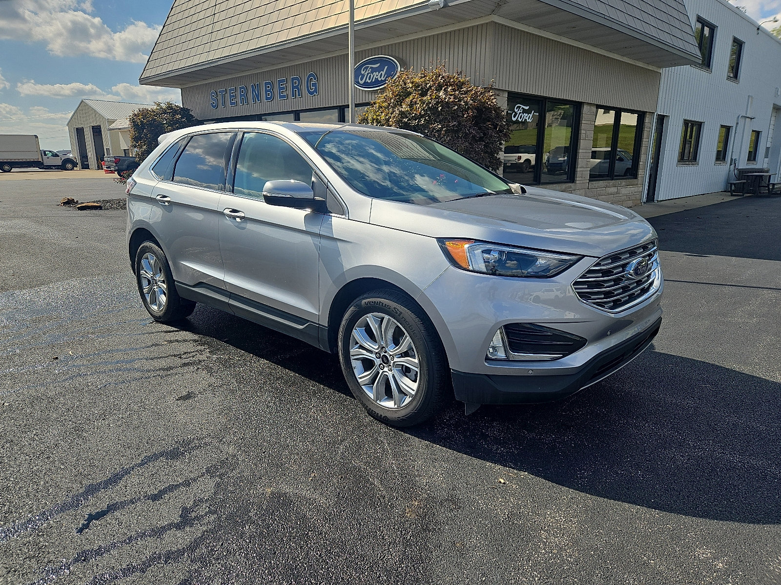 Certified 2024 Ford Edge Titanium image 6