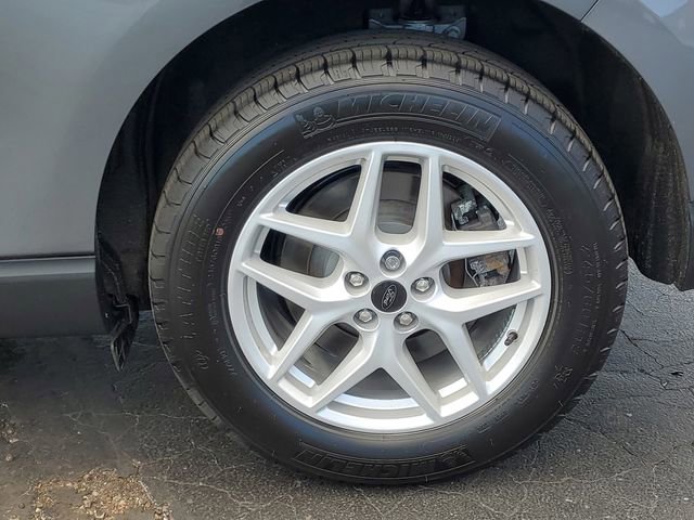 Certified 2024 Ford Edge SEL w/ Convenience Package AWD/4WD image 9