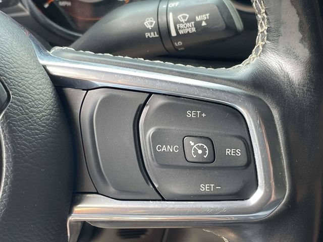 Used 2022 Jeep Gladiator Overland w/ Cold Weather Group AWD/4WD image 21