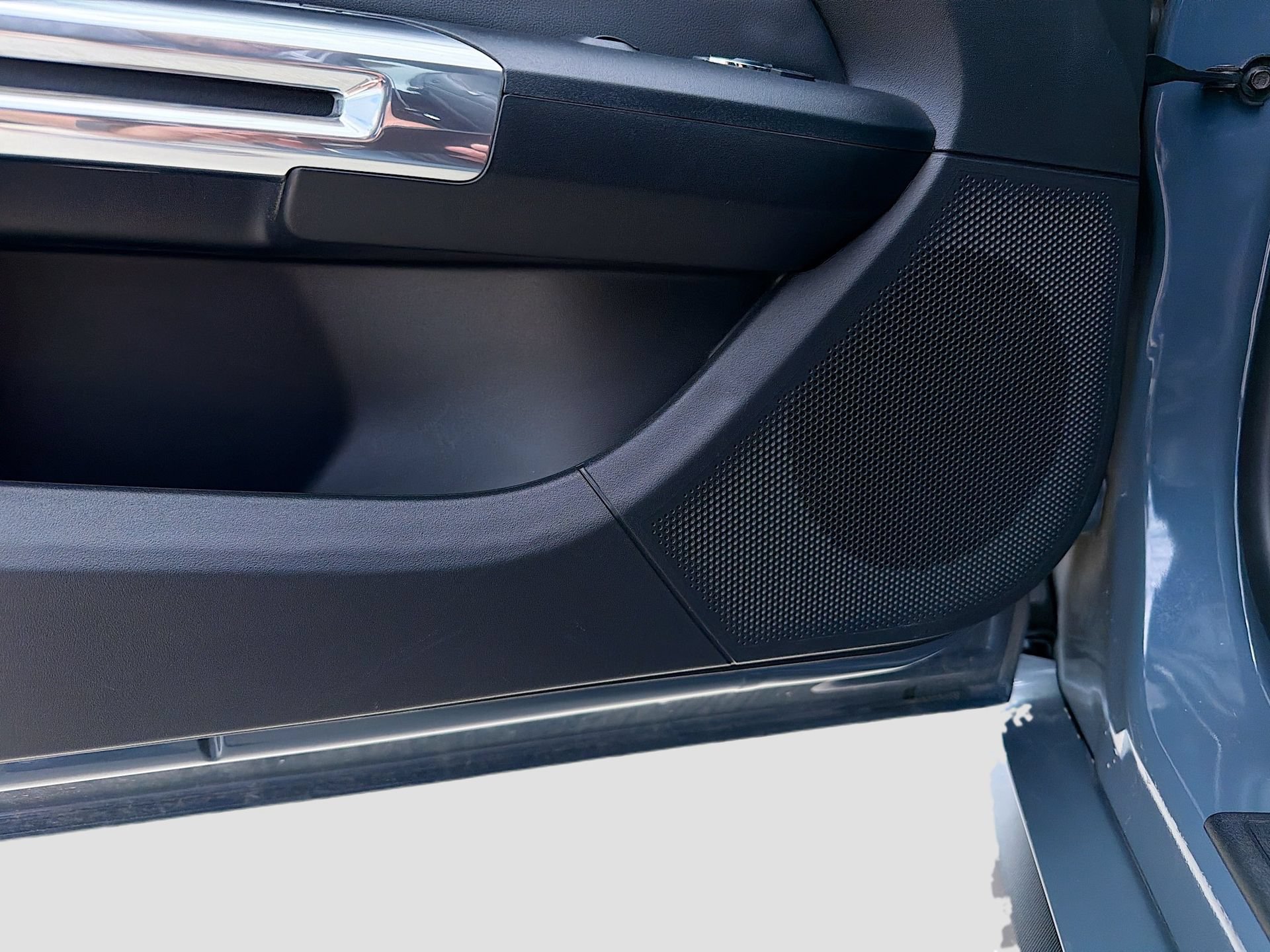 Certified 2025 Ford Mustang Coupe RWD image 19