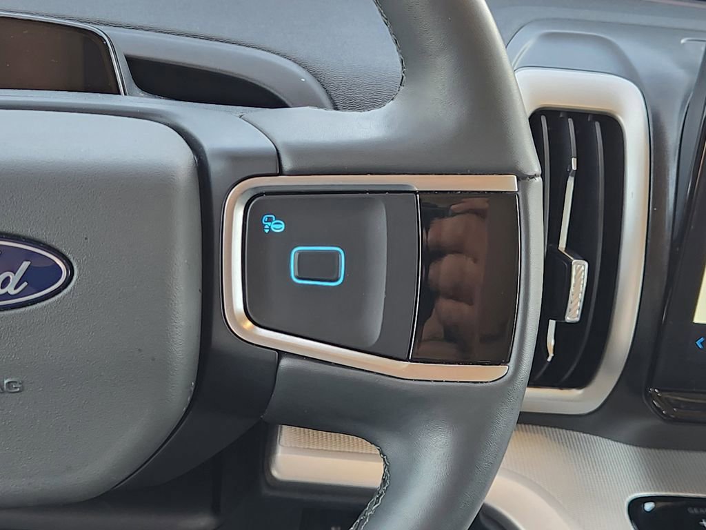 Certified 2025 Ford Expedition Active image 27