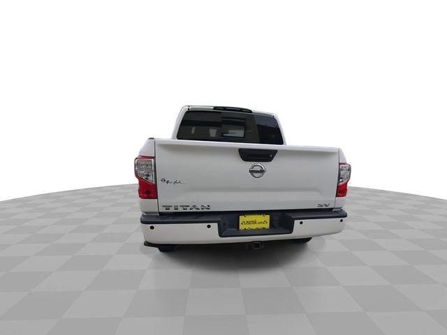 Used 2018 Nissan Titan SV w/ SV Convenience Package RWD image 7