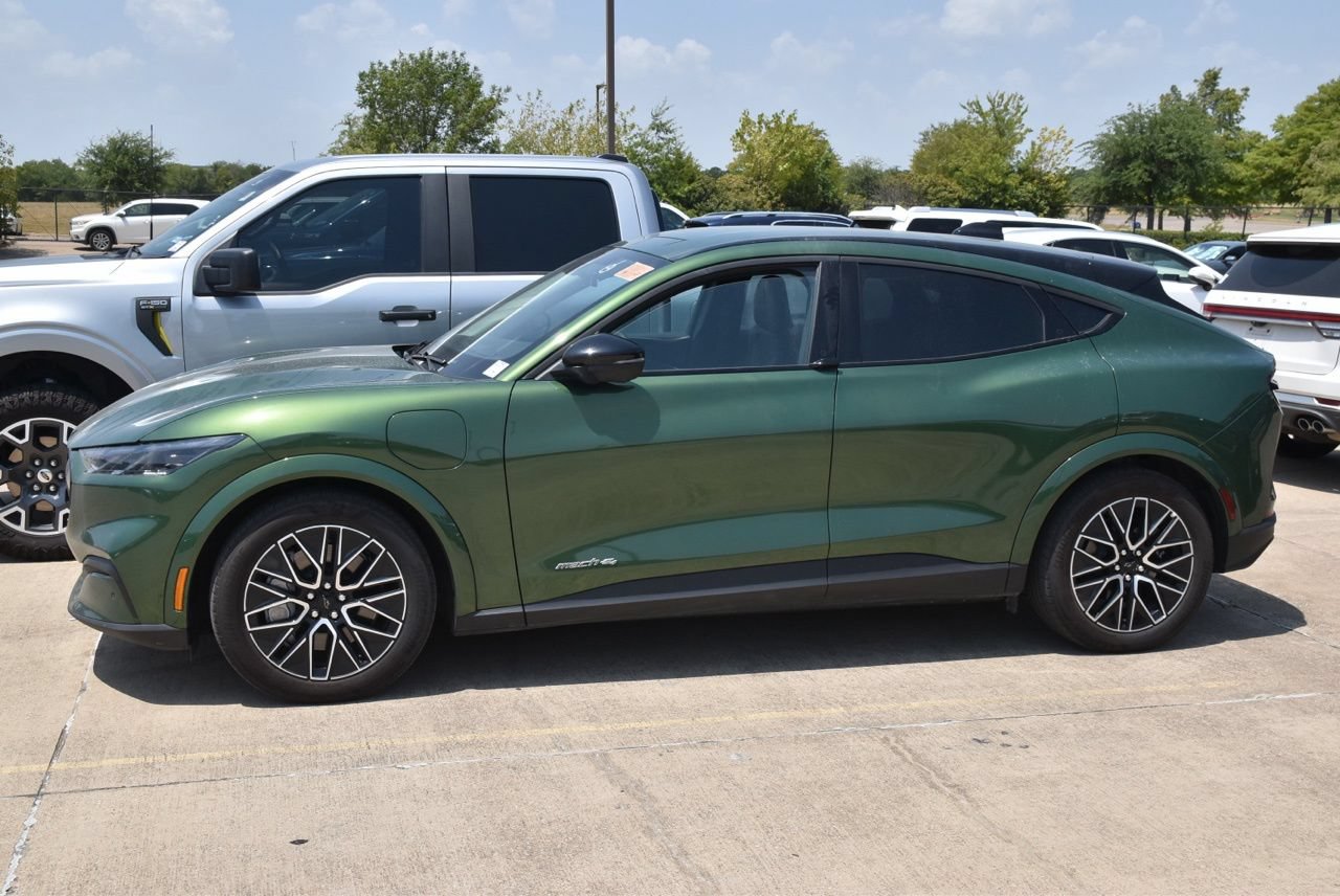 Certified 2025 Ford Mustang Mach-E Premium AWD/4WD image 9