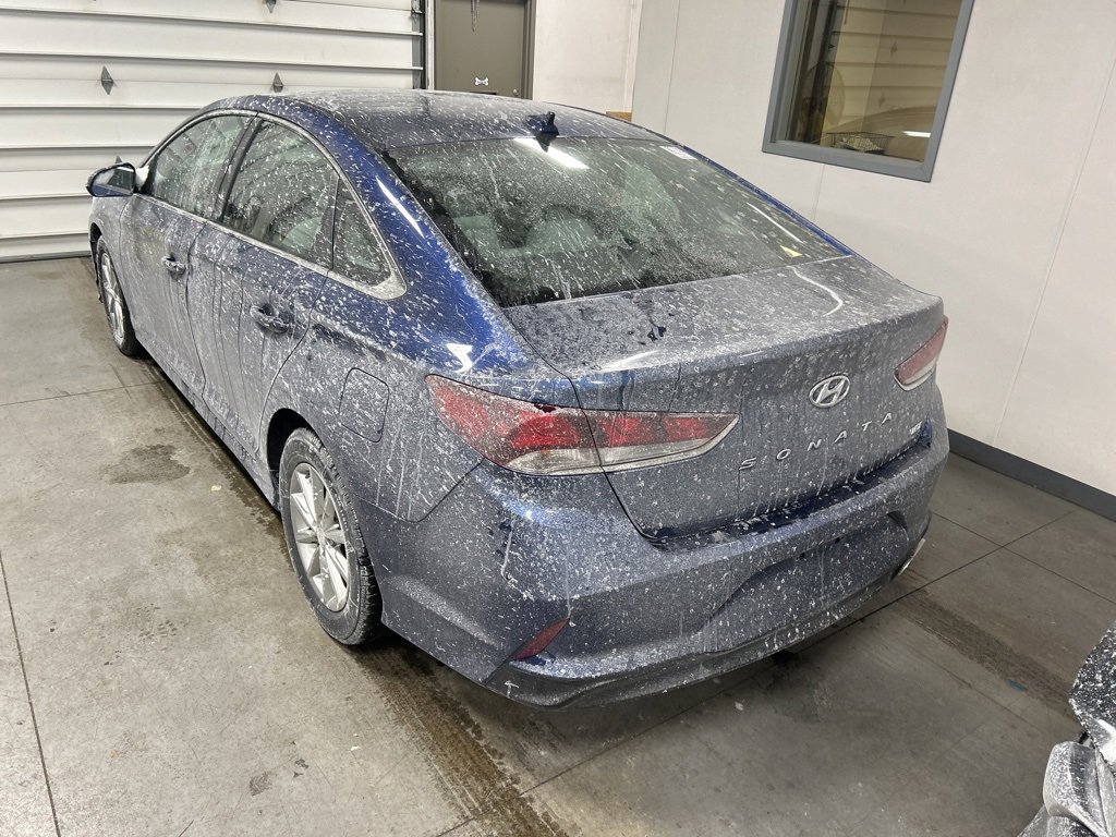 Used 2018 Hyundai Sonata ECO image 2