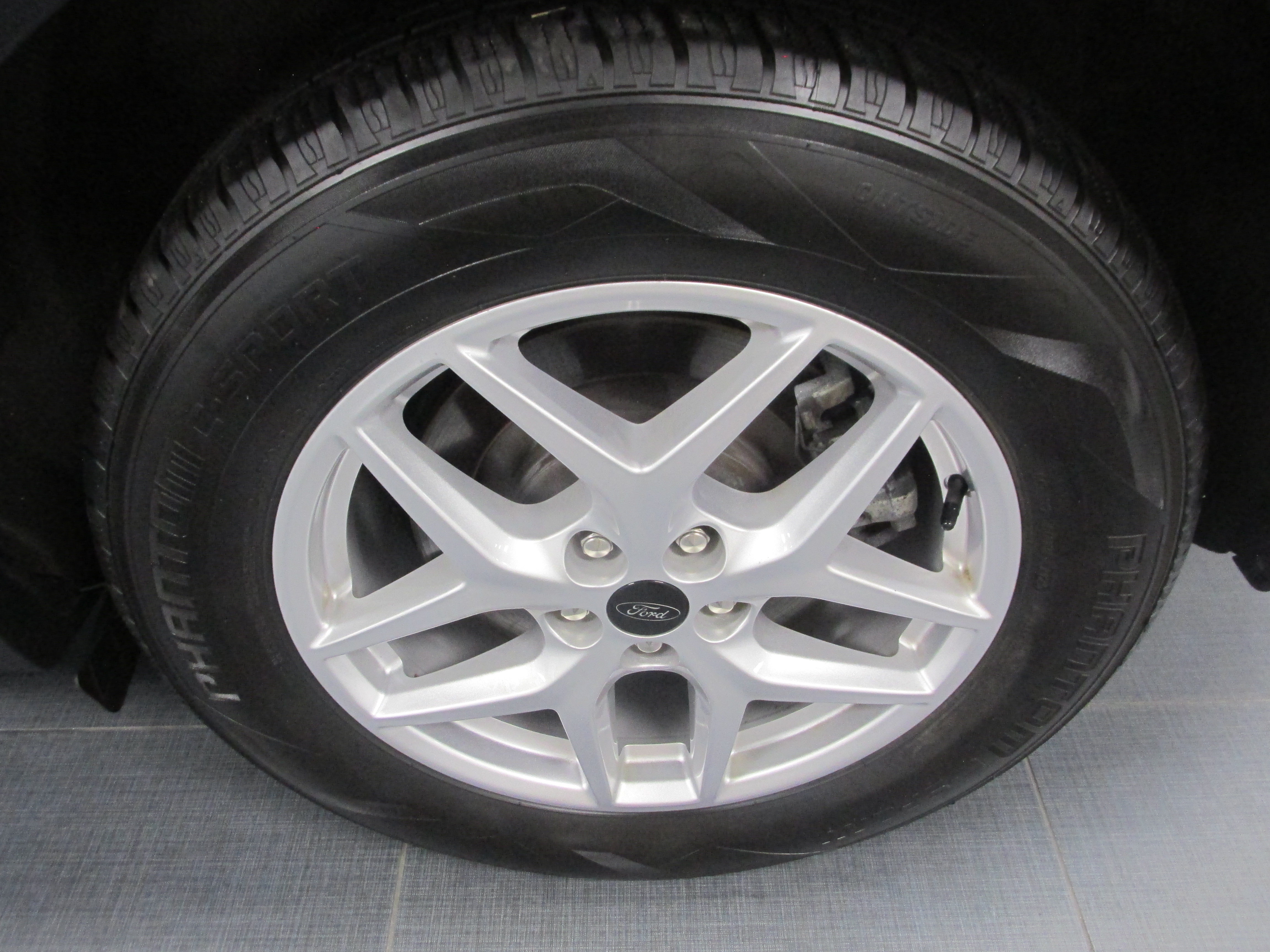 Certified 2024 Ford Edge SEL AWD/4WD image 13