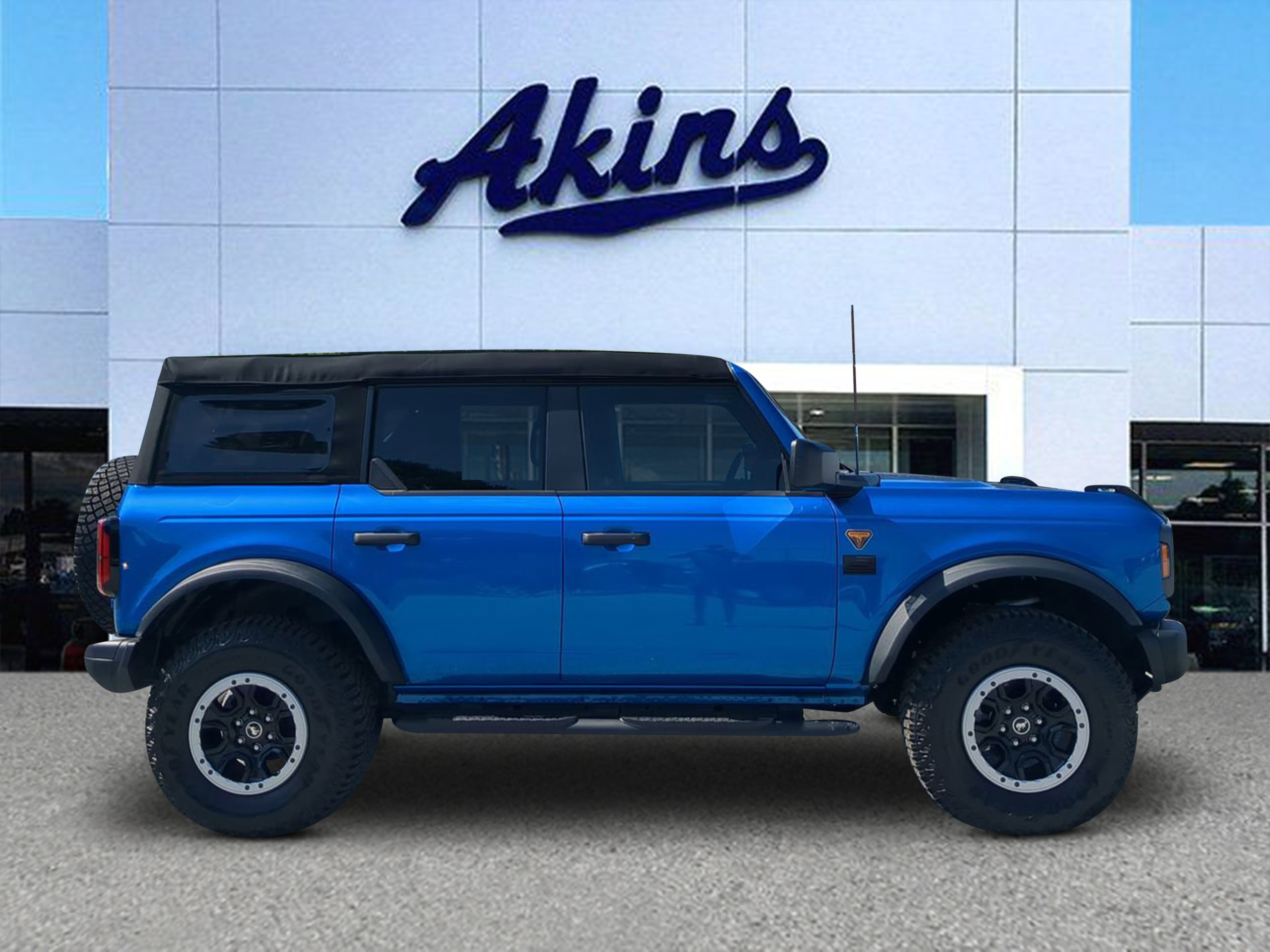 Certified 2023 Ford Bronco Badlands w/ Sasquatch Package