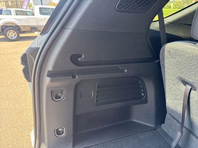 Used 2025 Chevrolet Traverse LT AWD/4WD image 42