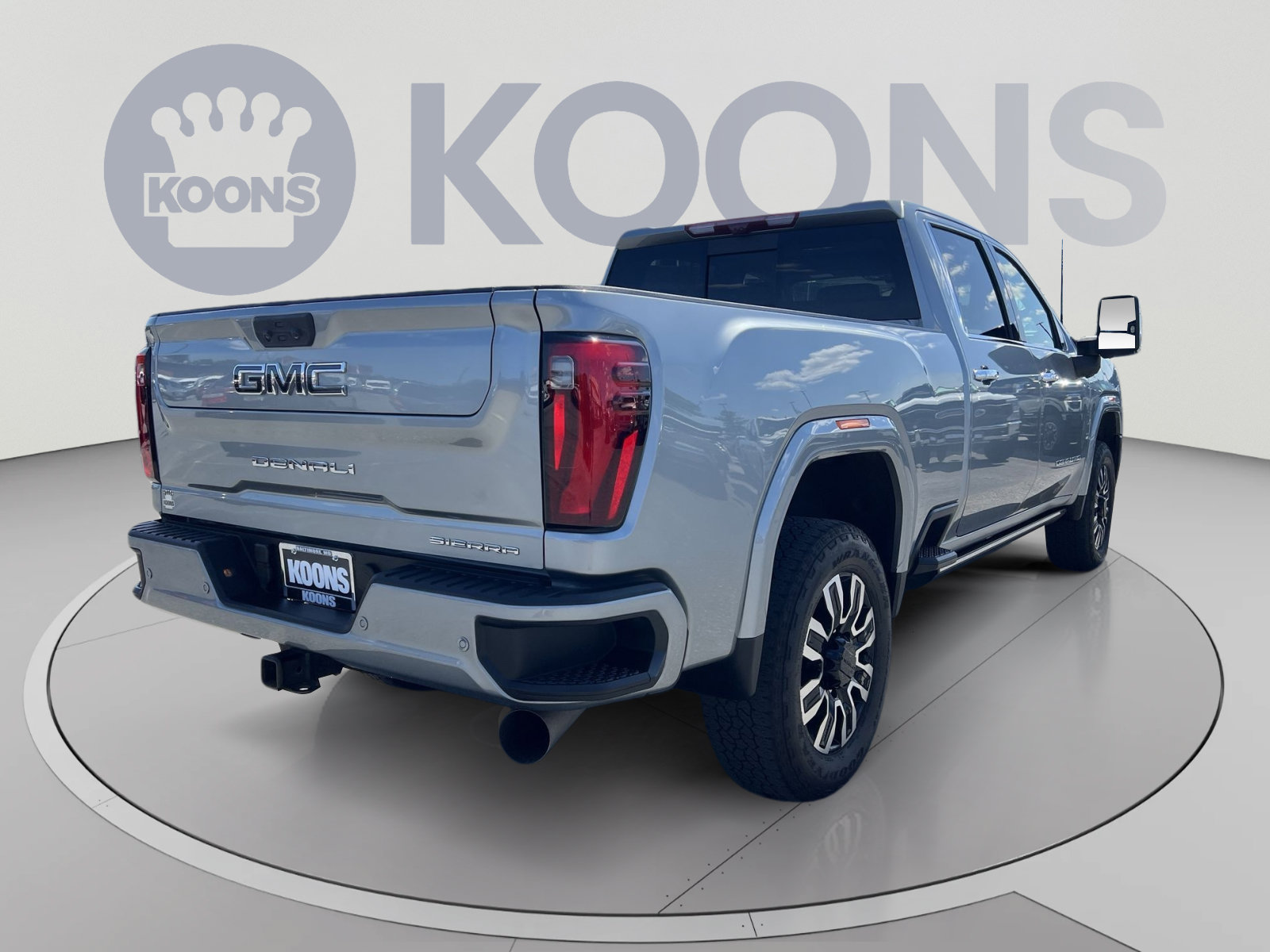 Used 2024 GMC Sierra 2500 Denali Ultimate AWD/4WD image 7
