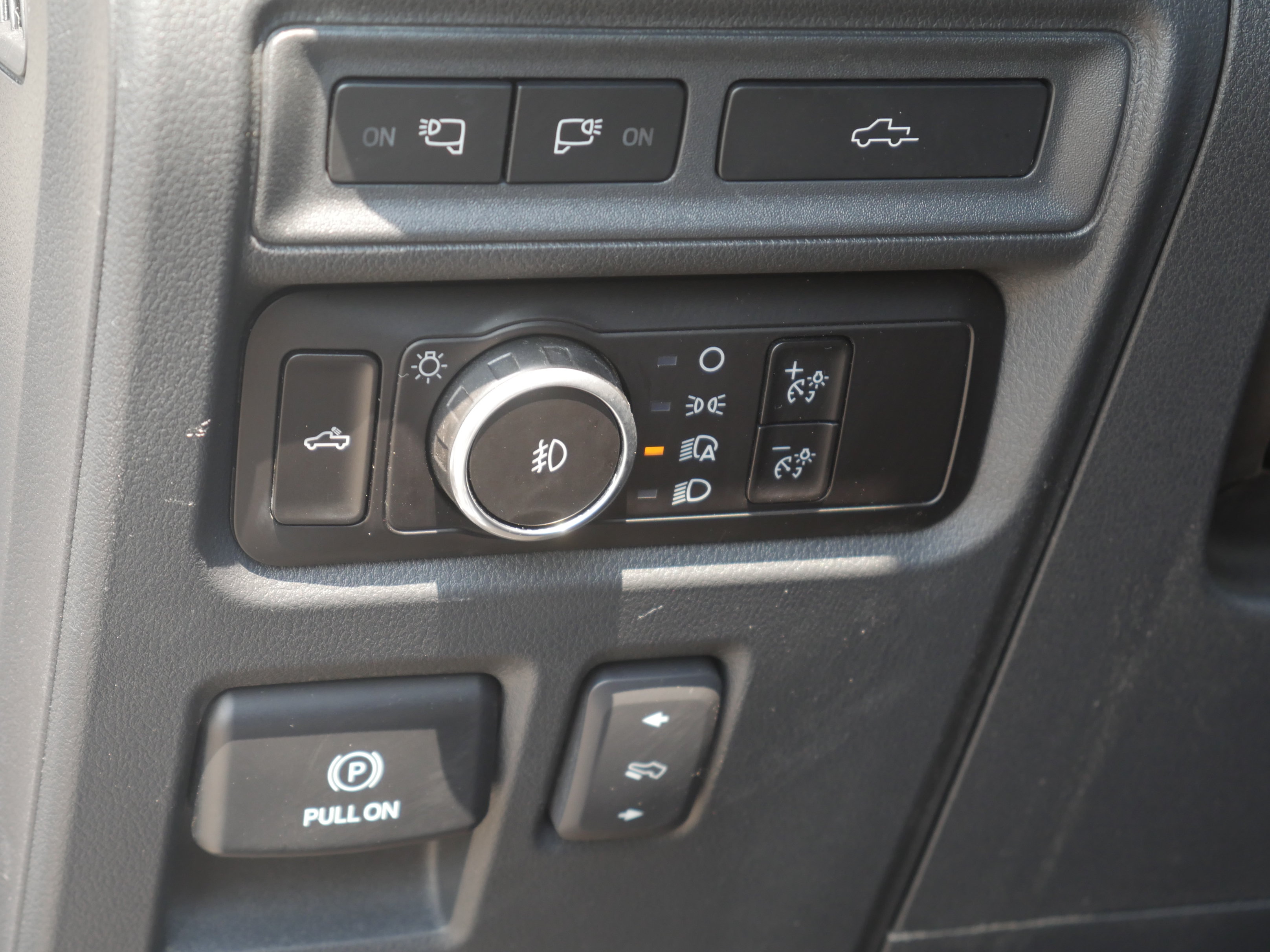 Certified 2023 Ford F150 Platinum AWD/4WD image 5