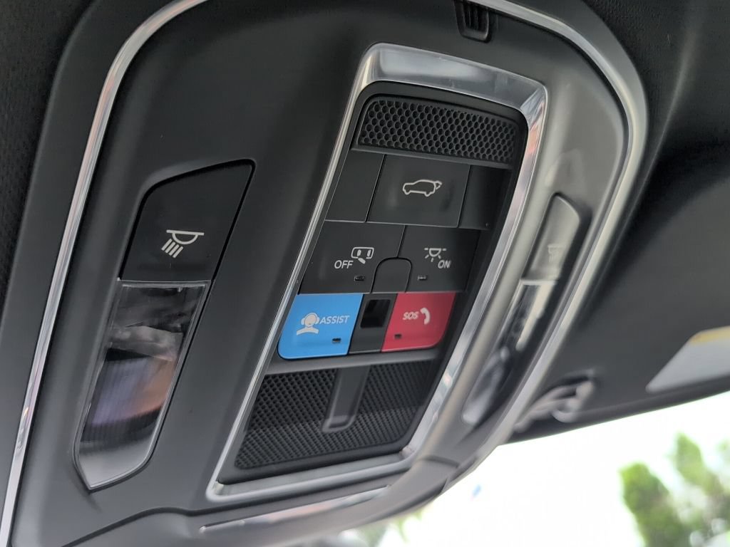 Used 2024 Jeep Wagoneer Series II w/ Flexible Seating Group RWD image 24