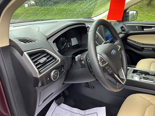 Certified 2024 Ford Edge SEL w/ Convenience Package AWD/4WD image 13