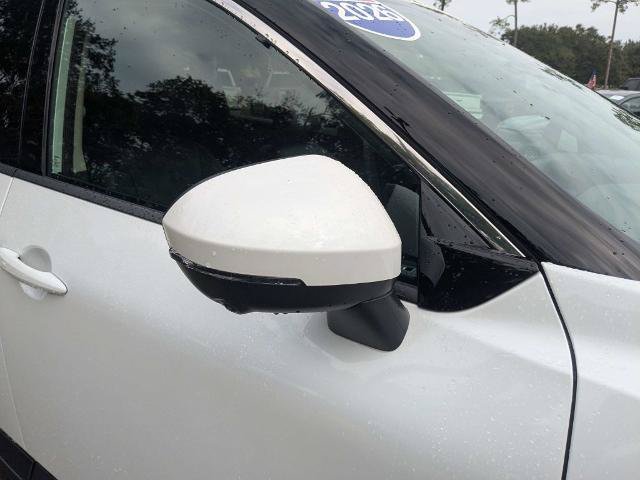 Used 2026 Nissan Rogue SL FWD image 12