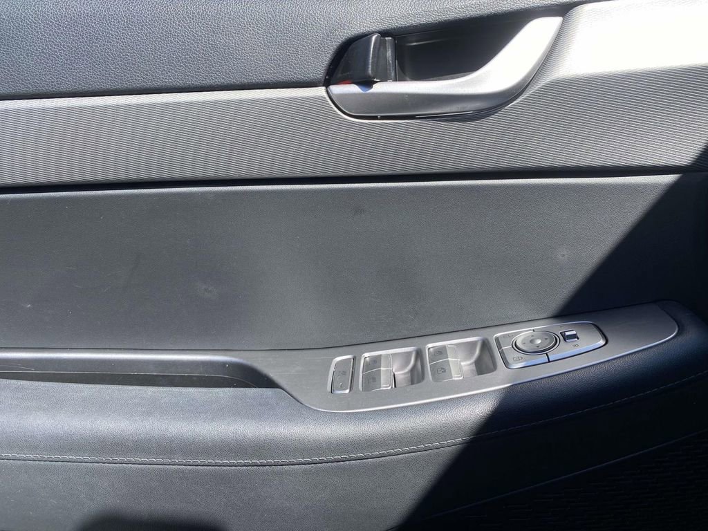 Used 2022 Hyundai Palisade SE FWD image 17