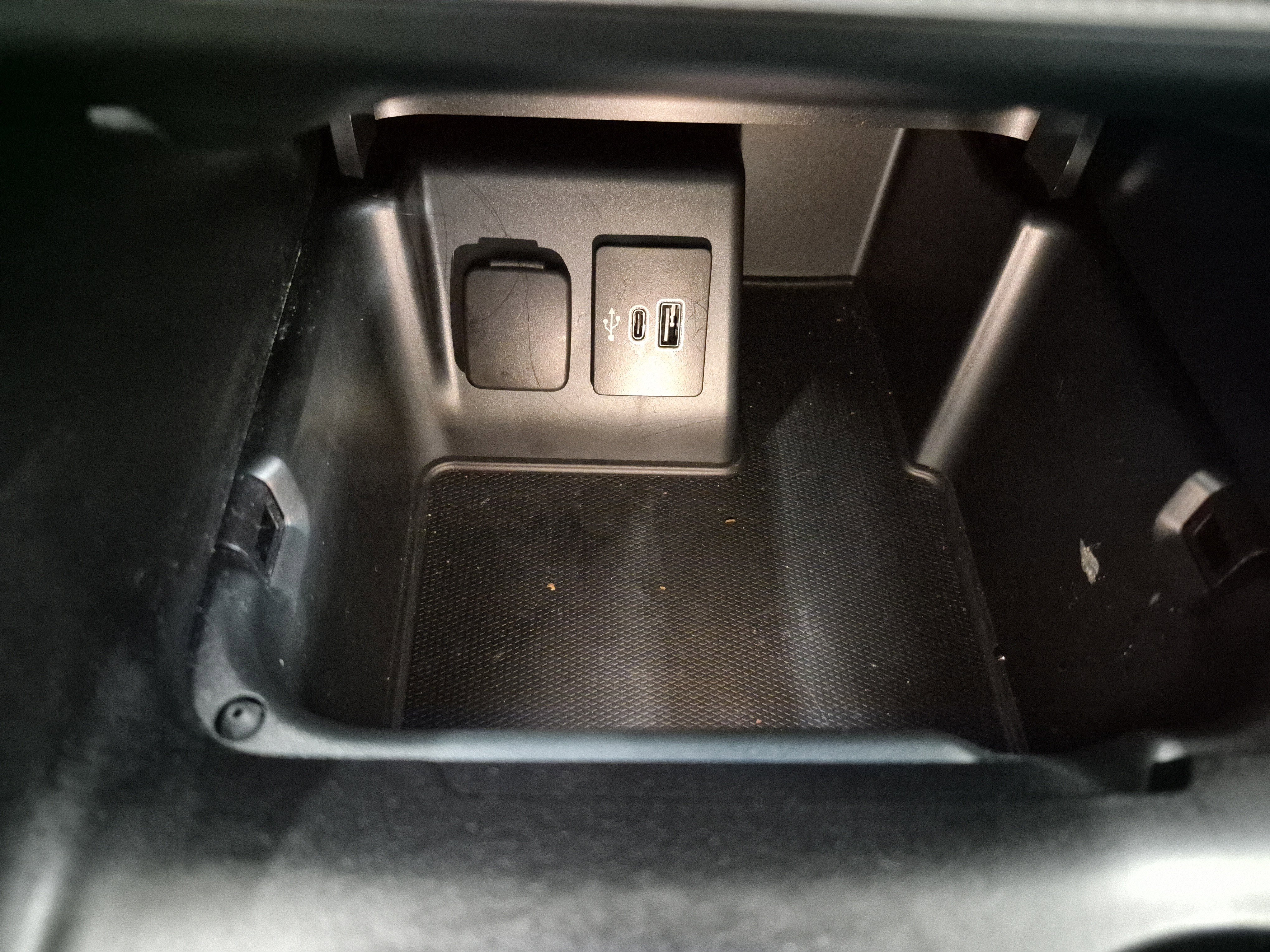 Certified 2025 Ford Explorer Active image 30