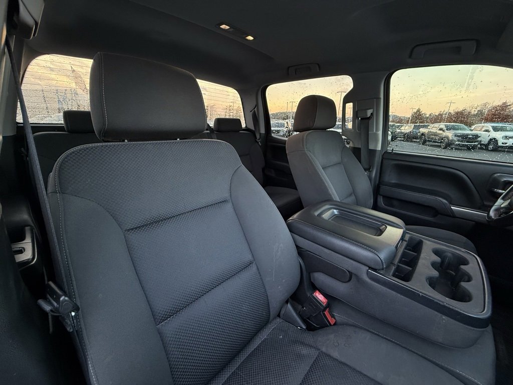 Used 2018 Chevrolet Silverado 1500 LT w/ All Star Edition image 31