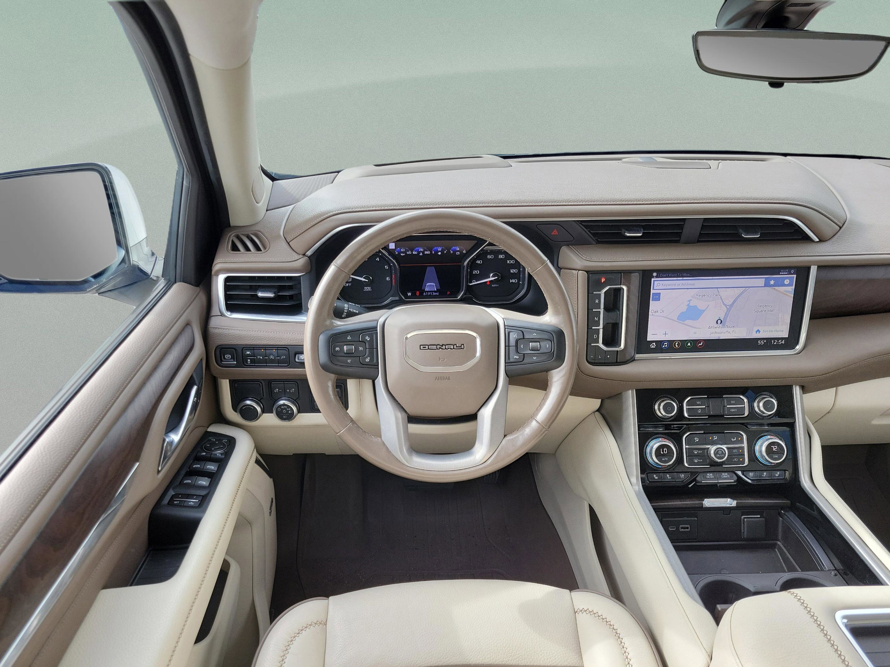 Used 2021 GMC Yukon Denali w/ Denali Premium Package image 22