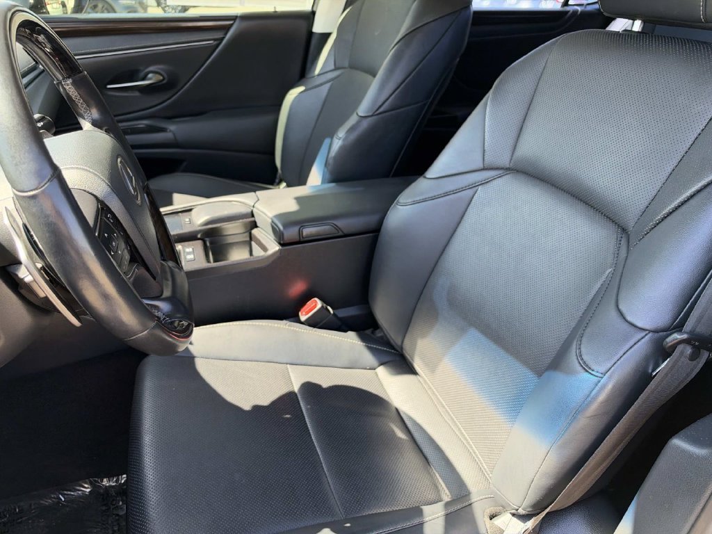 Used 2019 Lexus ES 300h w/ Premium Package FWD image 21