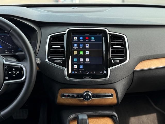 Used 2023 Volvo XC90 T8 Plus AWD/4WD image 25
