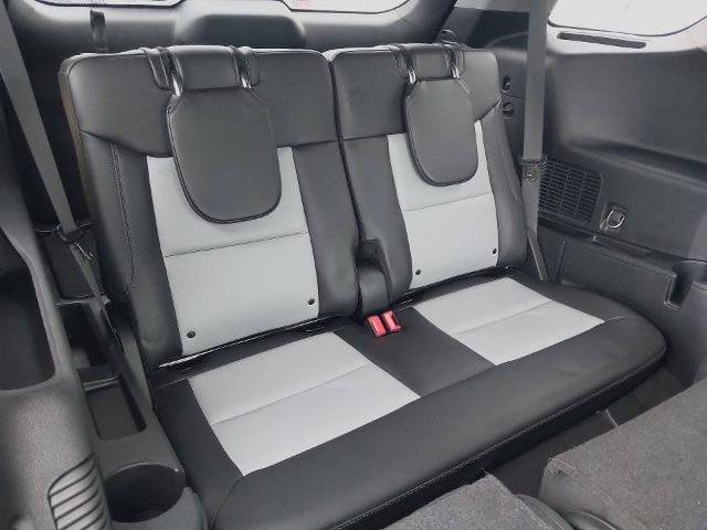 Certified 2023 Ford Explorer XLT w/ Equipment Group 202A AWD/4WD image 25
