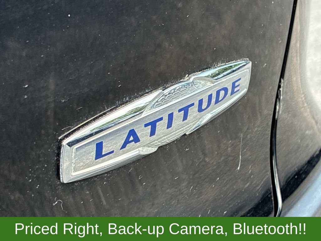 Used 2019 Jeep Cherokee Latitude Plus w/ Comfort/Convenience Group AWD/4WD image 11