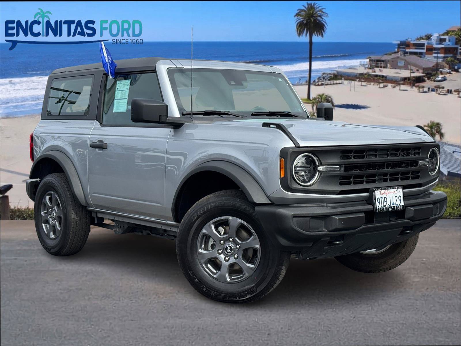 Certified 2023 Ford Bronco 2-Door AWD/4WD image 1