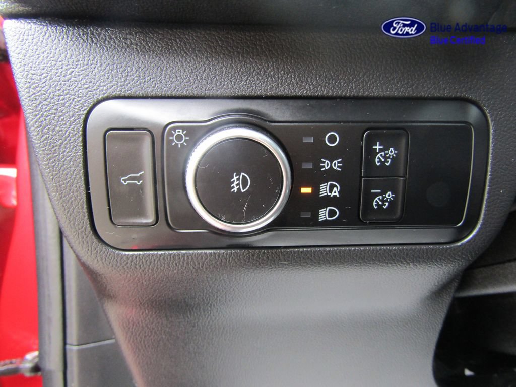 Certified 2023 Ford Escape Platinum AWD/4WD image 18