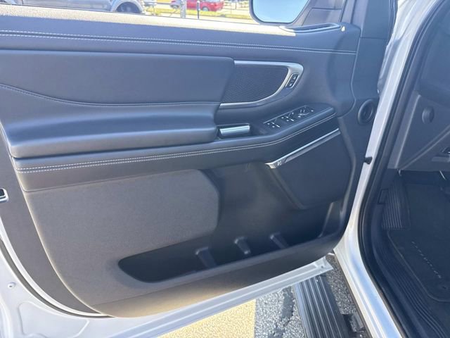 Certified 2025 Ford Expedition Platinum w/ Stealth Performance Package AWD/4WD image 24
