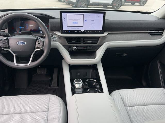 Certified 2026 Ford Explorer Platinum w/ LUX Leather Package AWD/4WD image 14