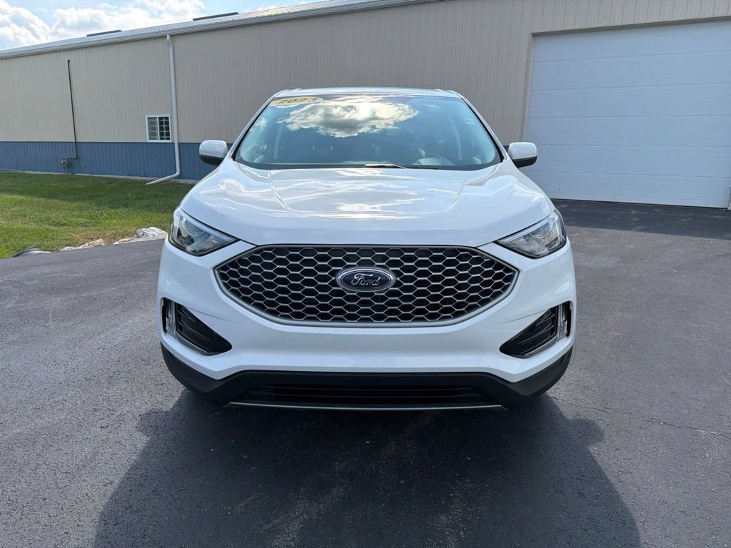Certified 2023 Ford Edge SEL w/ Convenience Package AWD/4WD image 9