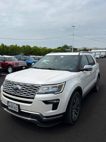 Certified 2018 Ford Explorer Platinum AWD/4WD image 2
