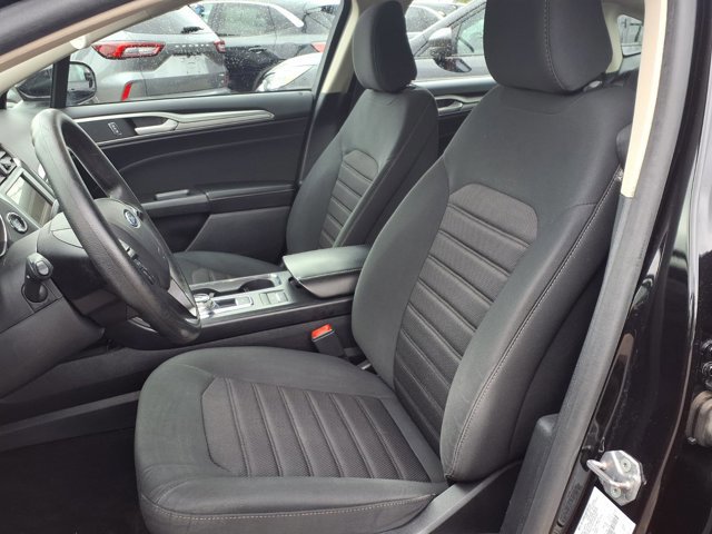 Certified 2020 Ford Fusion SE FWD image 3