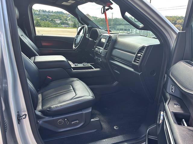 Certified 2018 Ford Expedition Limited w/ Equipment Group 302A AWD/4WD image 20