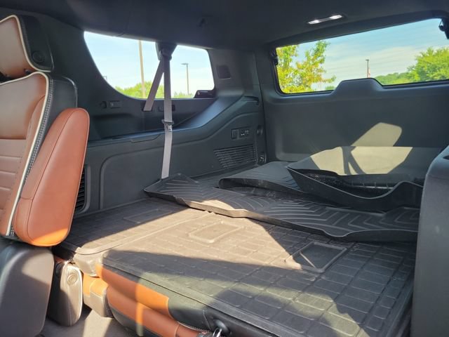 Used 2023 GMC Yukon XL Denali Ultimate AWD/4WD image 29
