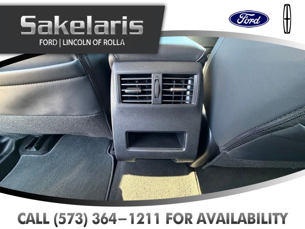 Used 2025 Mitsubishi Outlander AWD image 36