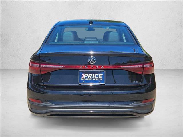 Used 2025 Volkswagen Jetta SE FWD video 4