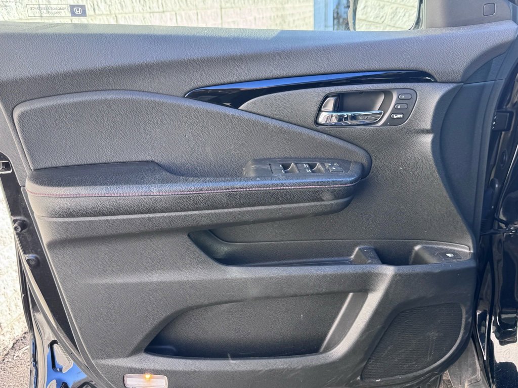 Used 2017 Honda Ridgeline Black Edition image 11